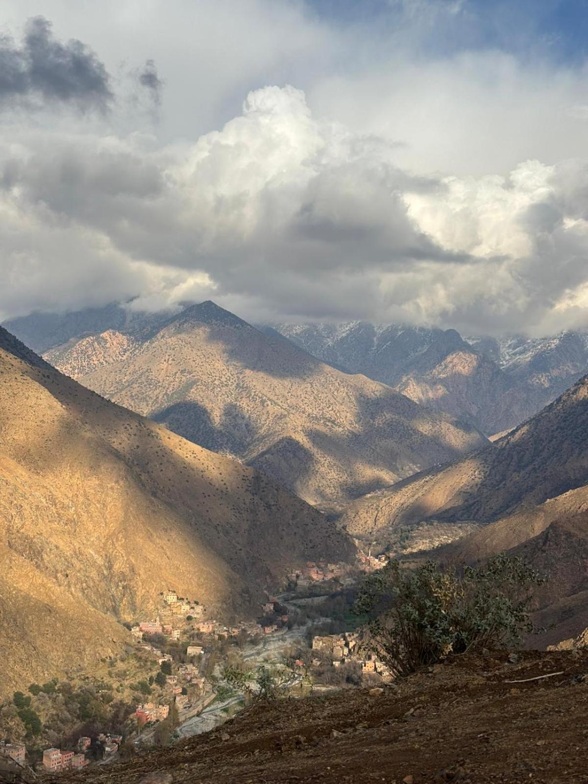 Atlas Tigmi Ourika Bagian luar foto